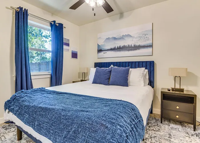 12 Mi To Bok Center: Pet-friendly W/ Yard! Tulsa