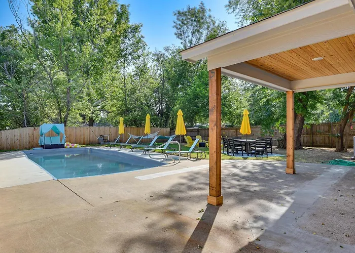 12 Mi To Bok Center: Pet-friendly W/ Yard! * Tulsa