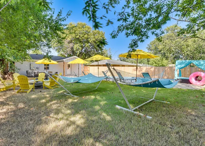 12 Mi To Bok Center: Pet-friendly W/ Yard! Holiday home Tulsa